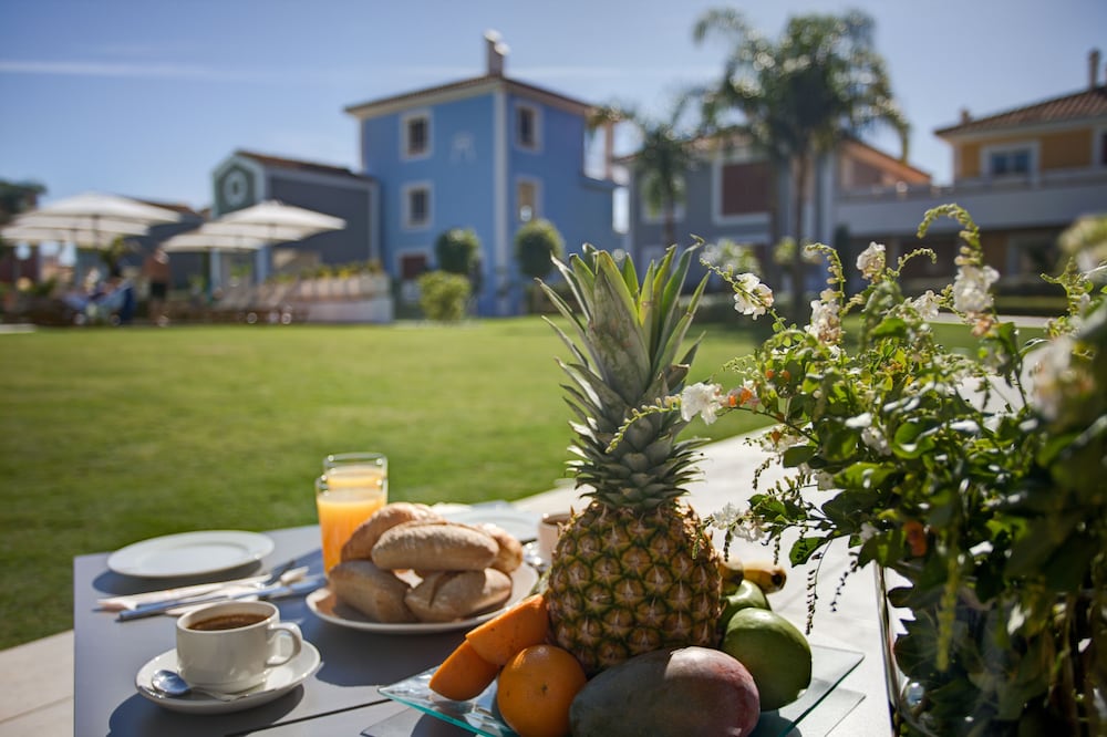 Cortijo Del Mar Resort 35/50