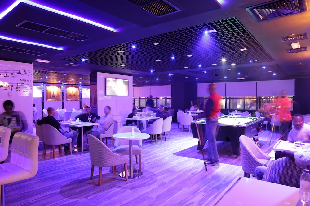 restaurant cafeteria