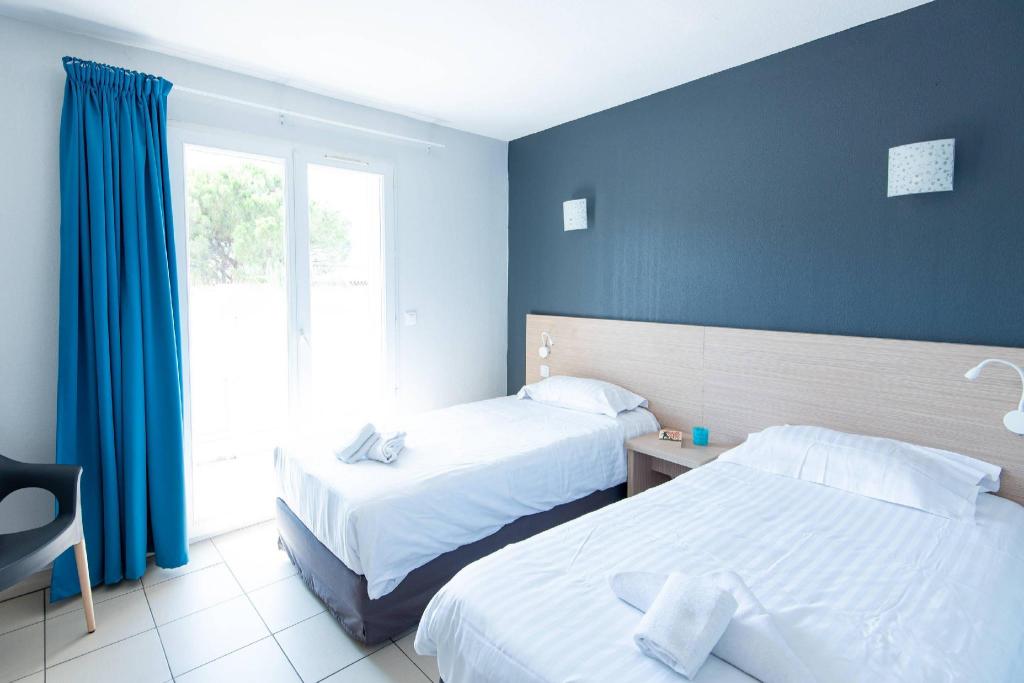 Upgrade, Double and Twin Beds
