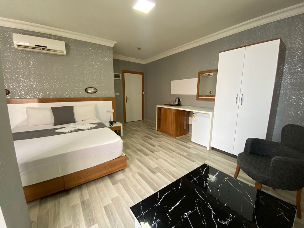 Airport Best Hotel 11/27