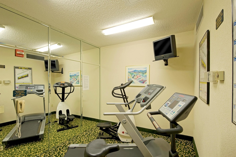 Extended Stay America Annapolis - Admiral Cochrane Drive 30/56
