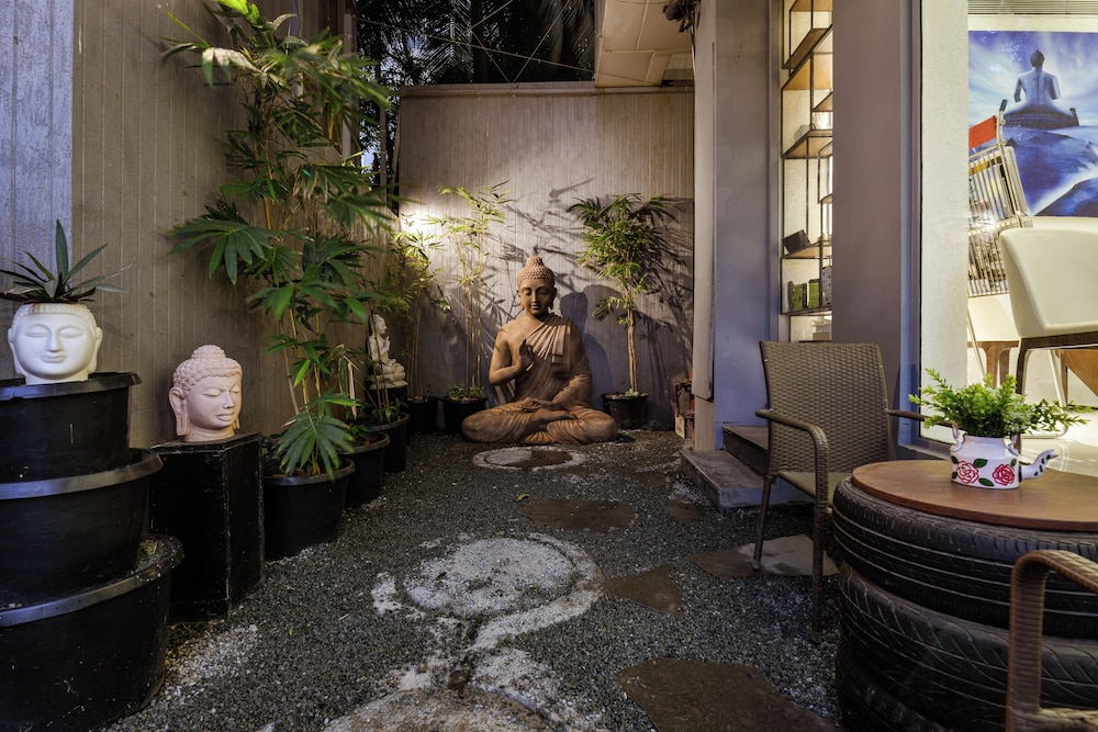 Dragonfly Hotel 22/50