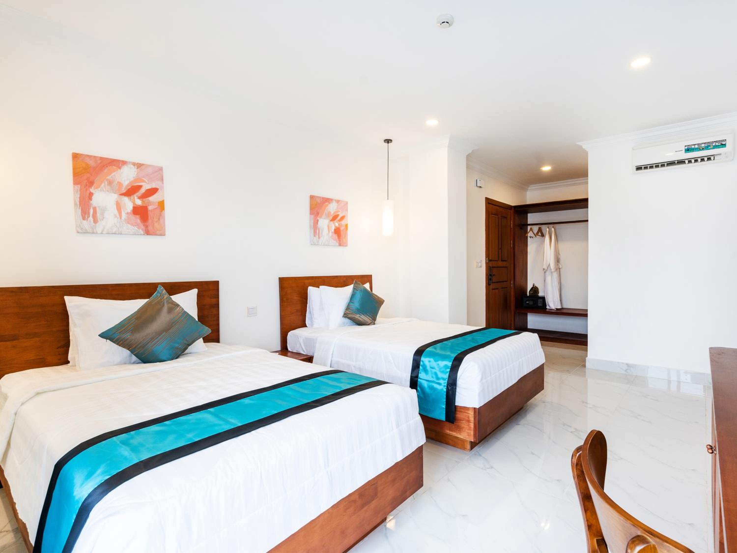 غرفة متصلة عائلية بشرفة بغرفتي نوم، Le Kree Downtown Hotel 3/10