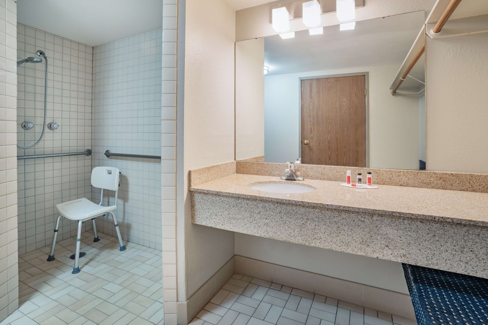 Days Inn By Wyndham Winnemucca 19/56