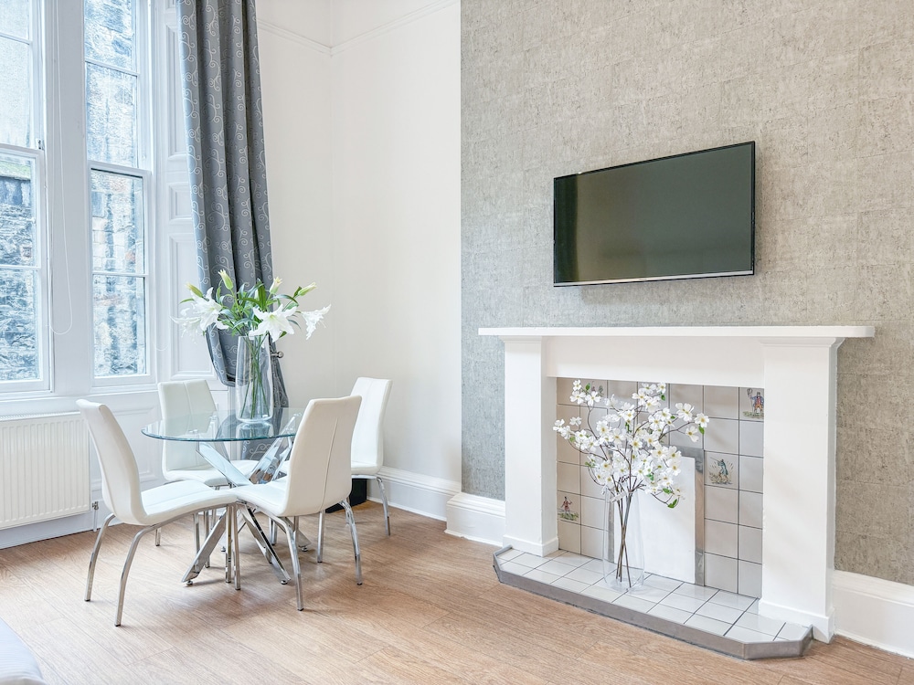Hanover 71 Suites 30/39