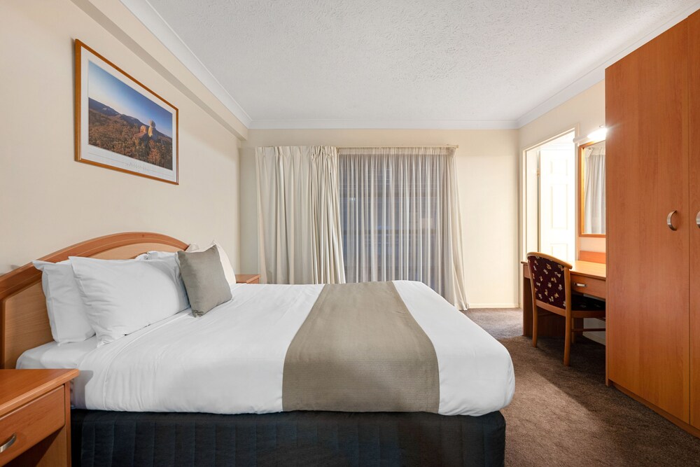 1 BEDROOM, DELUXE, APARTMENT