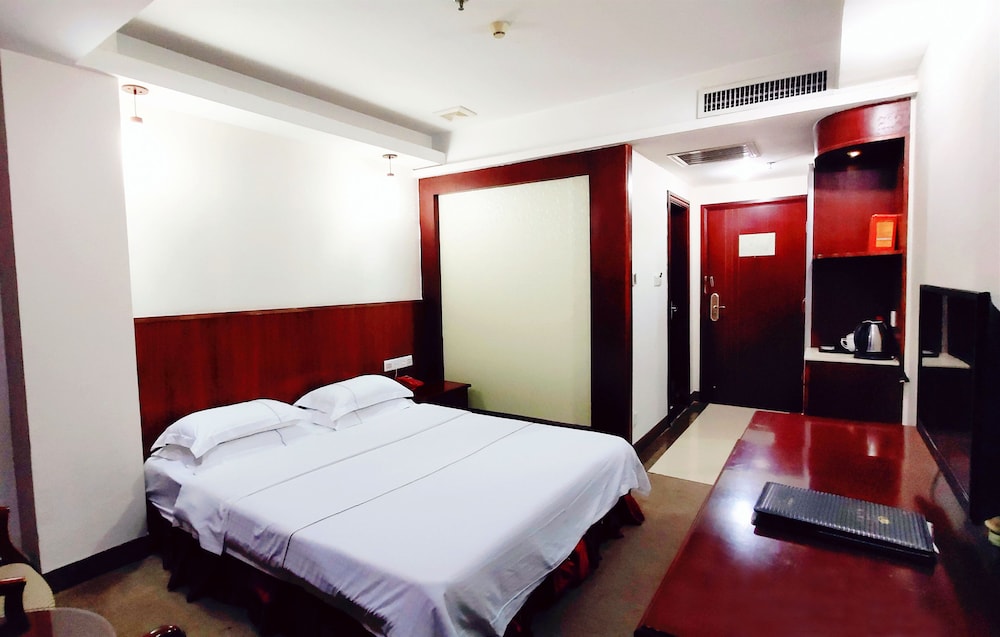 Junshan Hotel 23/75
