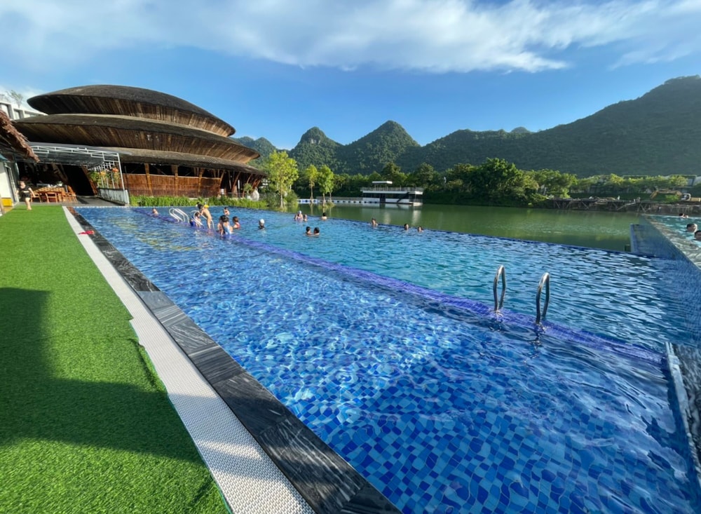 Wyndham Grand Vedana Ninh Binh 59/66