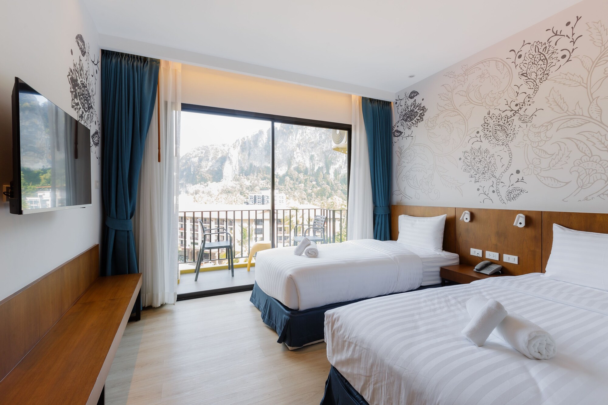 STANDARD, TWIN BEDS, BALCONY