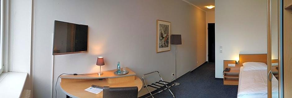 Sedes Hotel 8/35