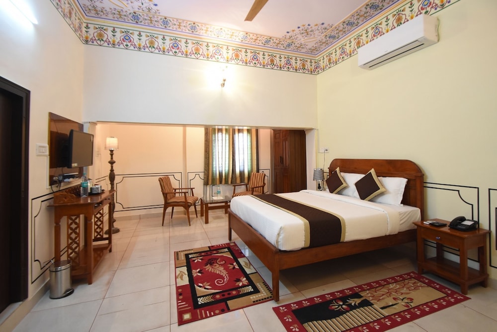 Virasat Mahal Heritage Hotel 16/33