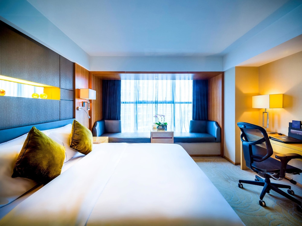 Superior, King Bed