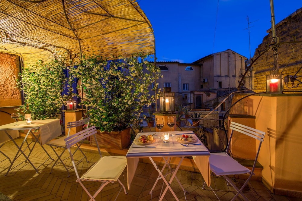 The Inn At The Roman Forum 97/126