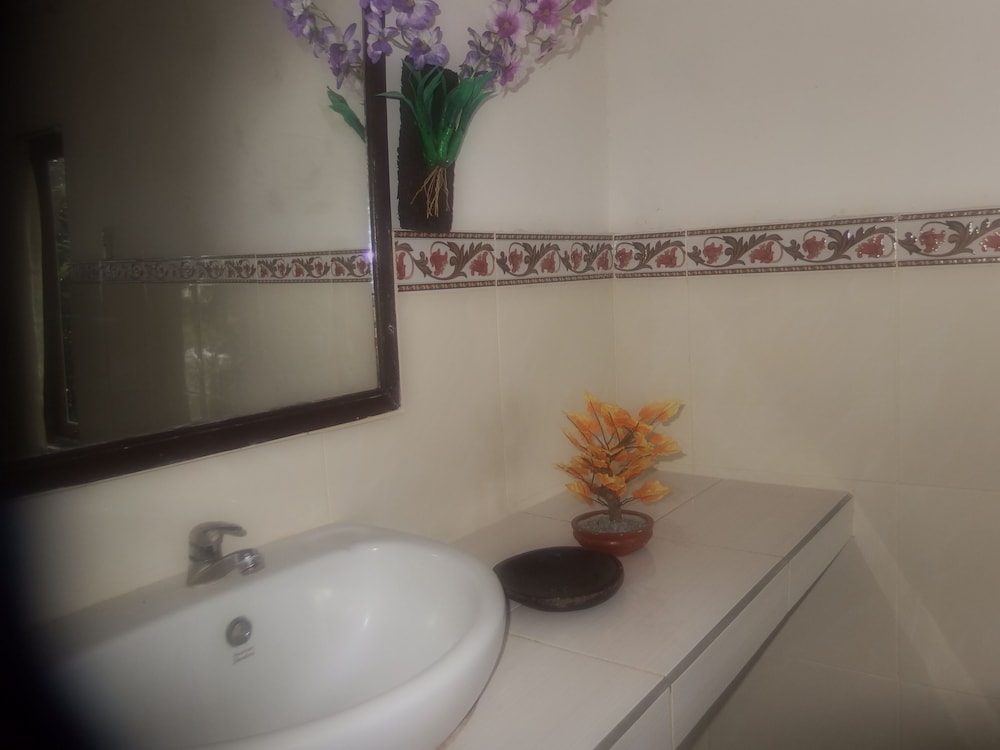 Bukit Indah Home Stay 45/50