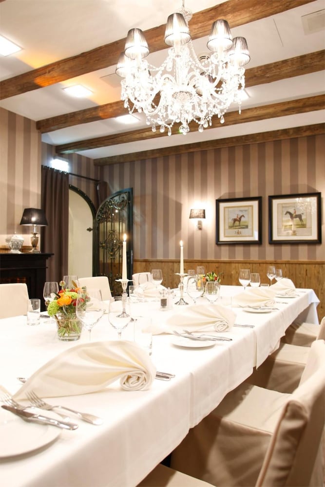 Parkhotel Wittekindshof 47/64