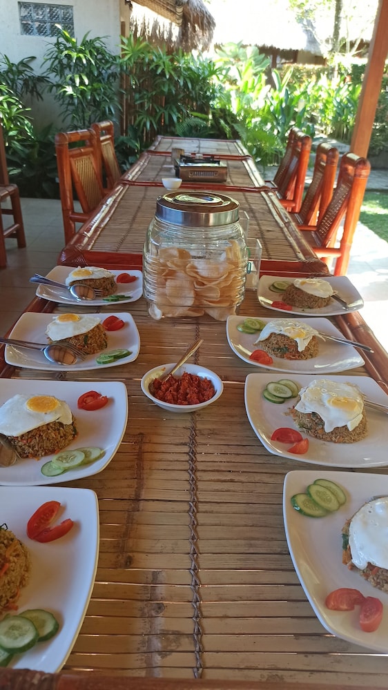 Mama Bella S Retreat 7/44