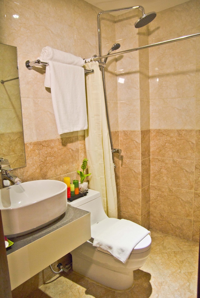 Canberry Hotel 12/49