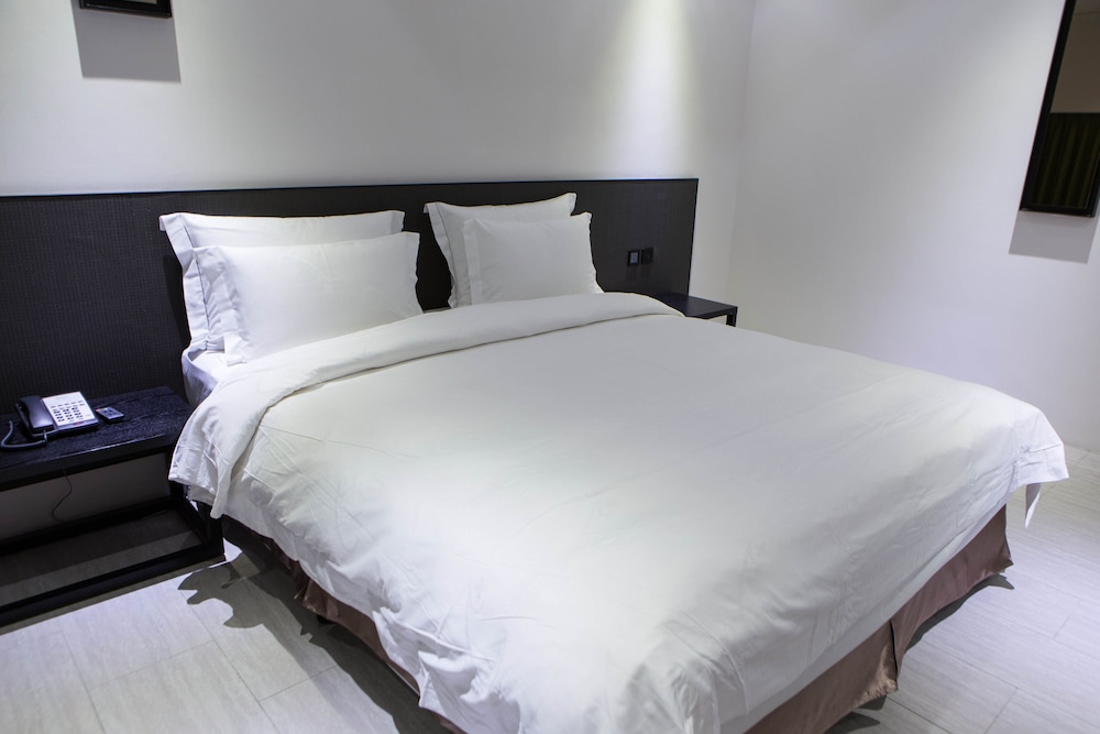 All-Ur Boutique Motel - Xin-Jhung Branch 20/50