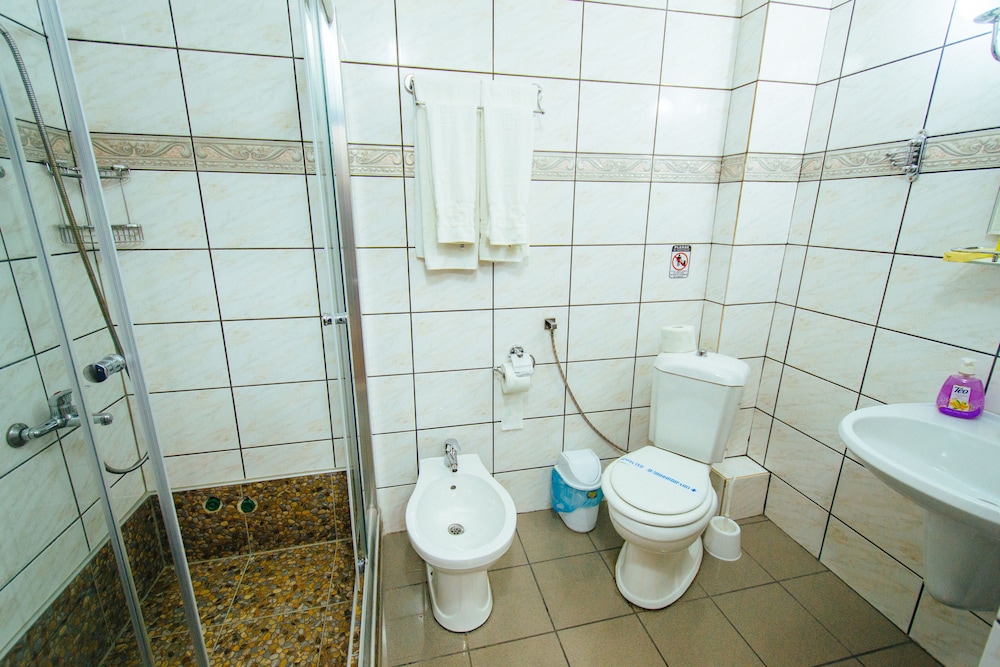 Kristal Palace Hotel 17/71