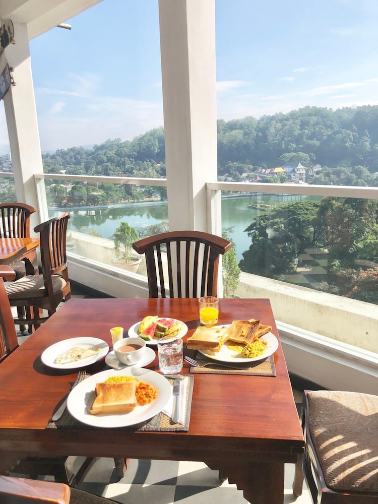 Kandy Supreme Hotel 36/61
