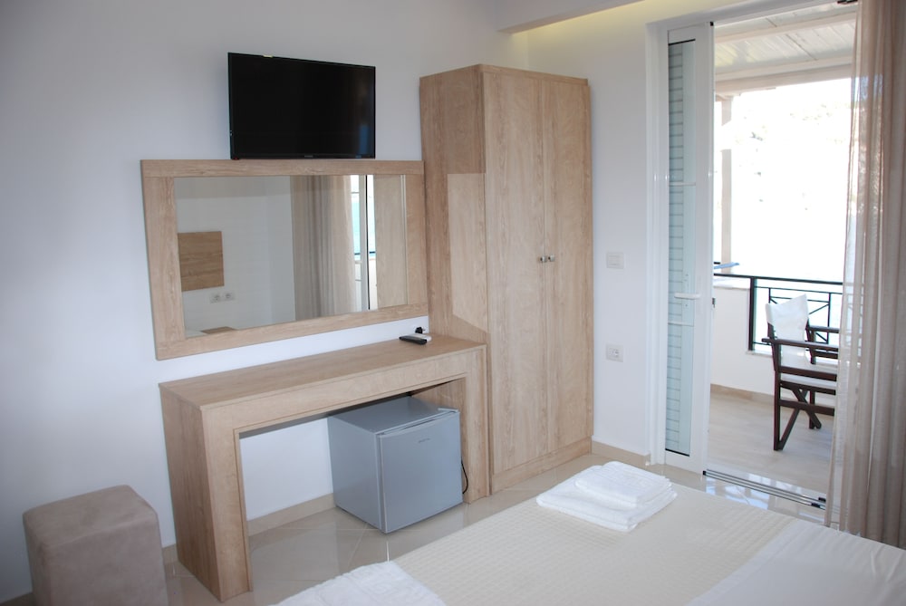 Hotel Mano 24/36