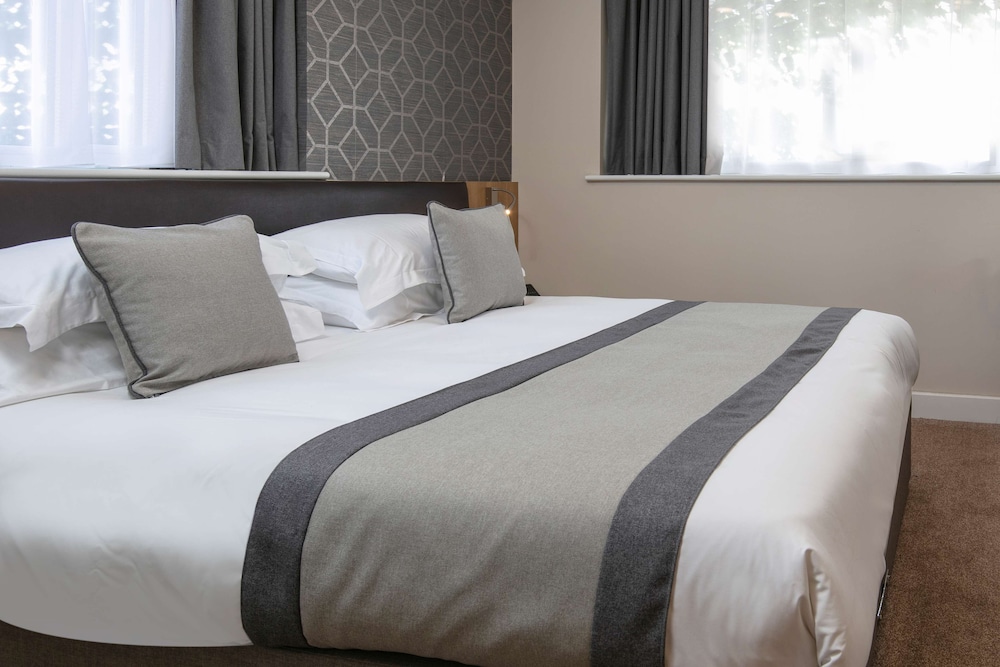 STANDARD, KING BED
