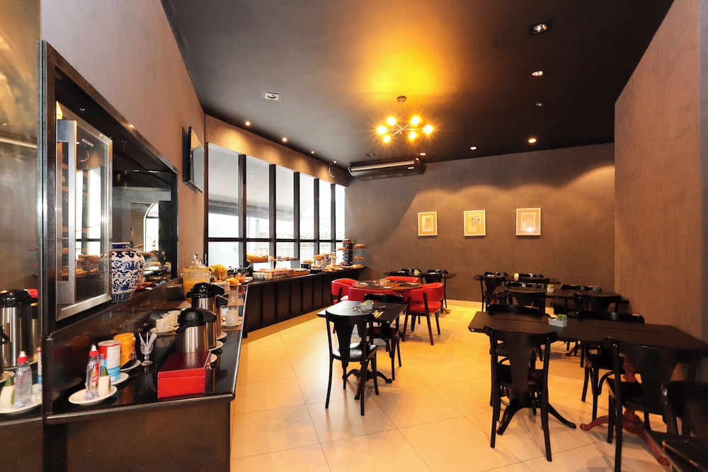H4 Hotel Opera Jardins 46/58