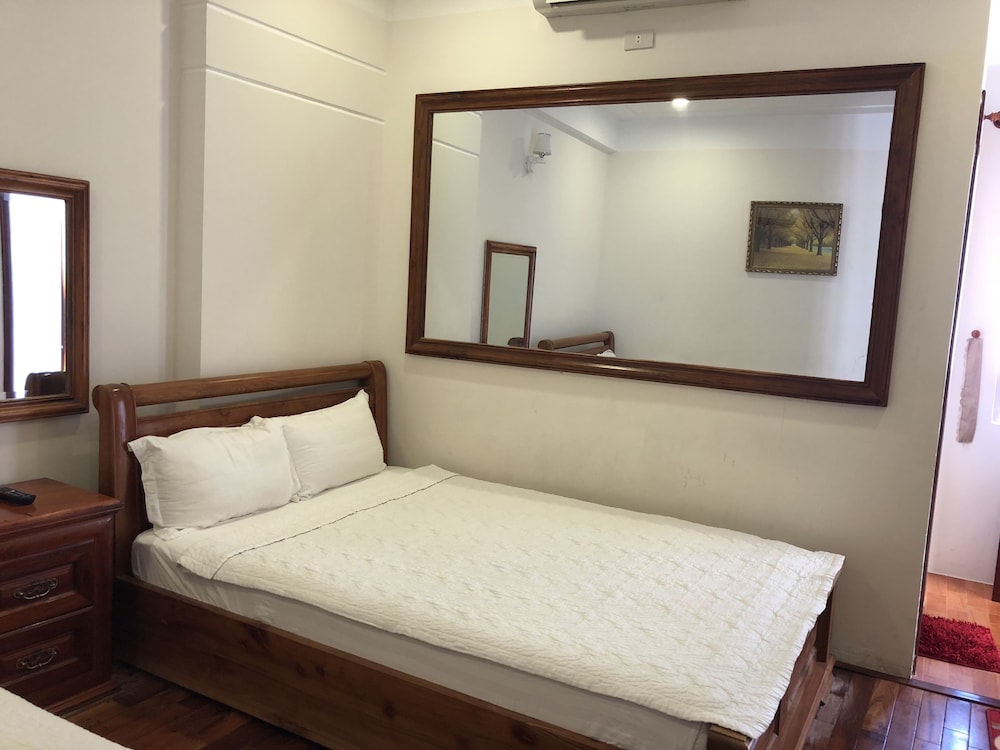 Hoang Oanh Hotel 13/33