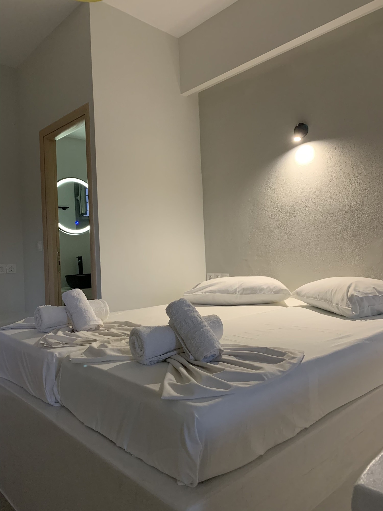 2 BEDROOMS, APARTMENT, SEA VIEW