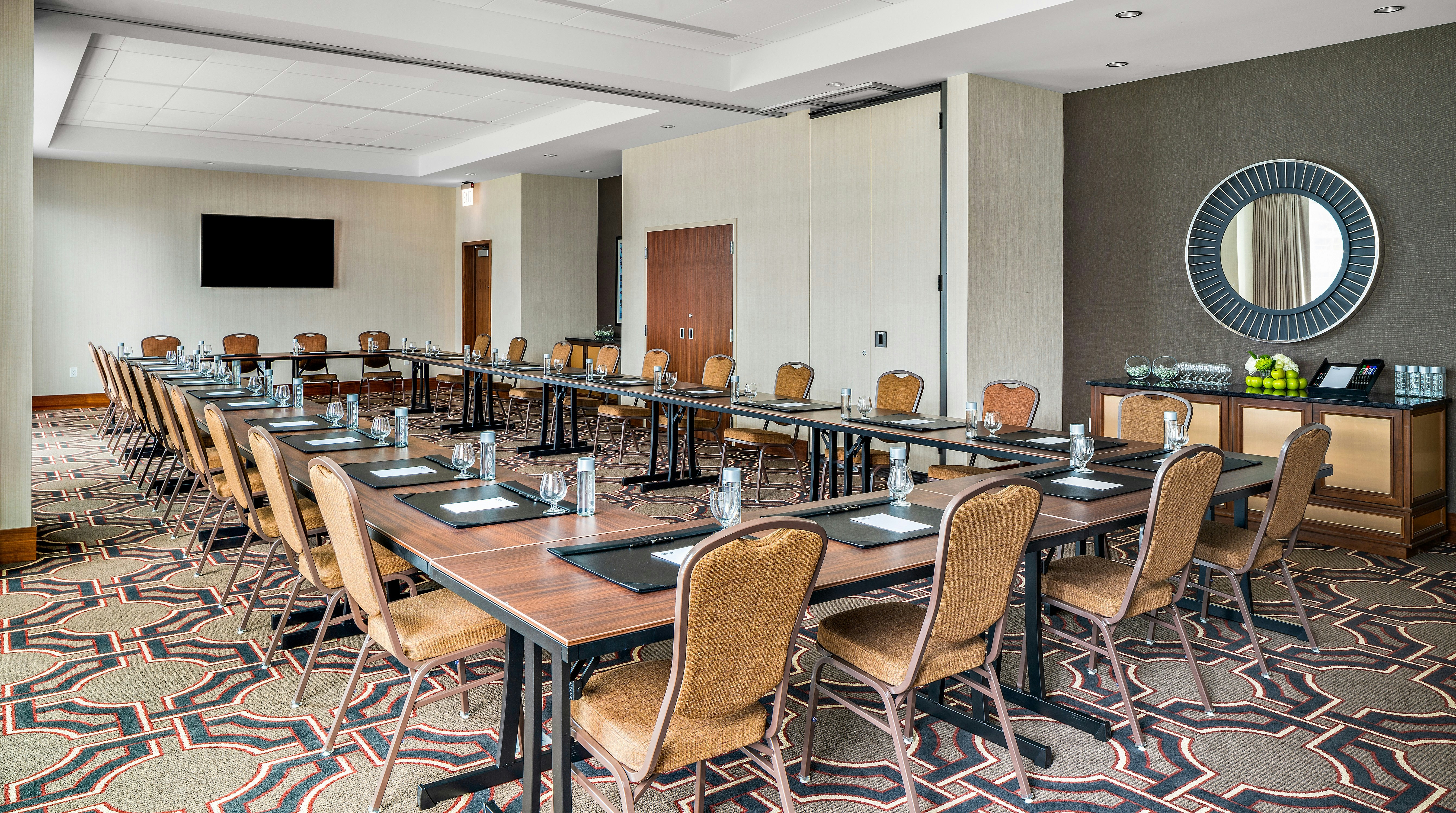 Home2 Suites By Hilton Chicago Mccormick Place Il 53/73