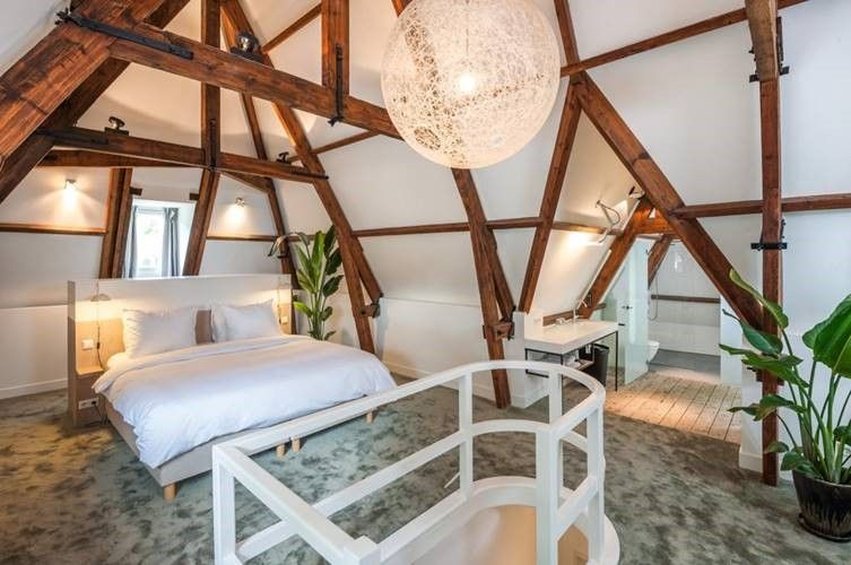 Loft, Suite