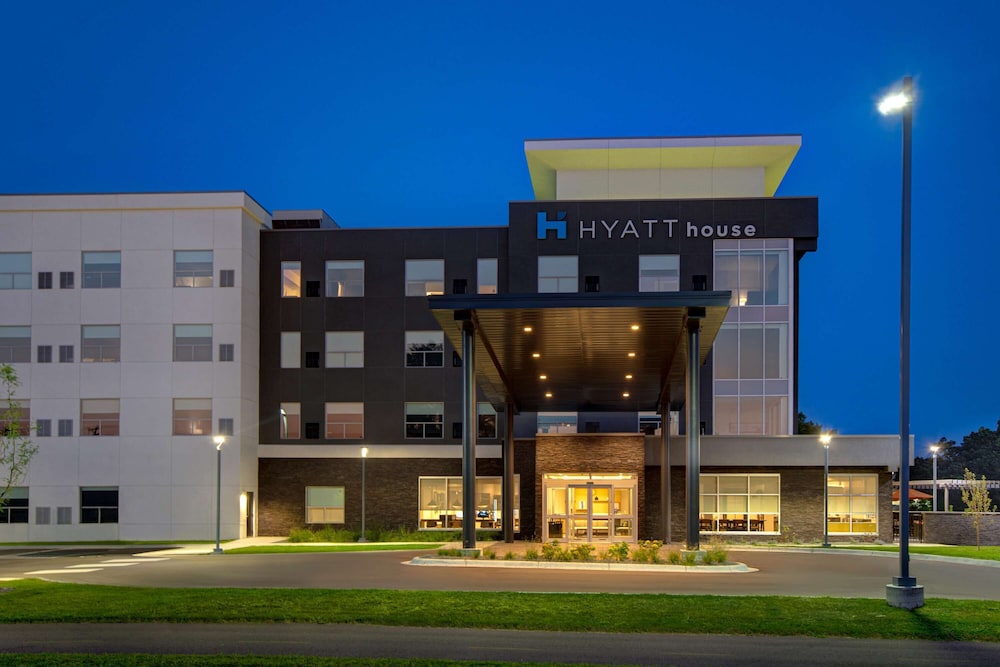 Hyatt House Mall Of America Msp Airport 1/43
