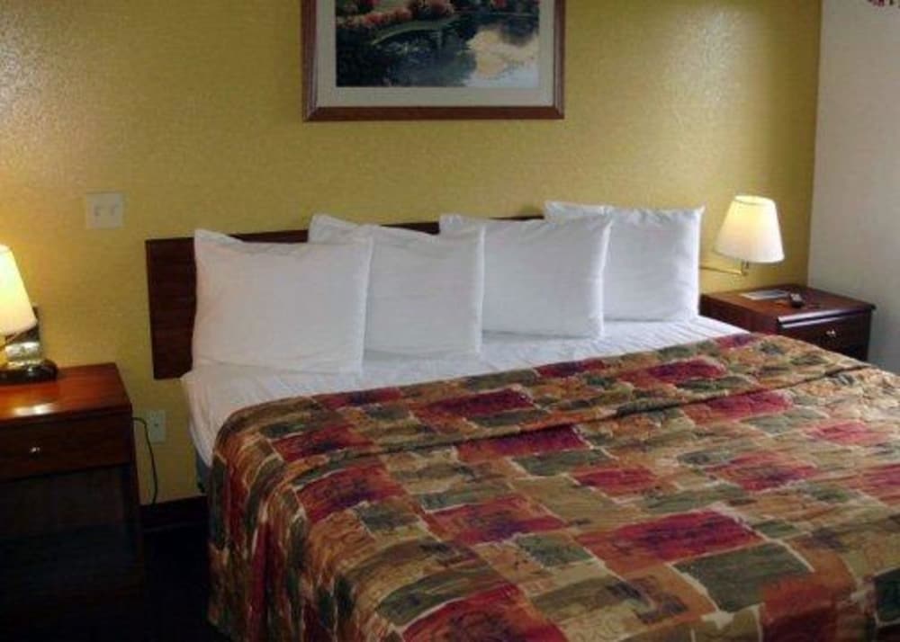 Rodeway Inn 7/20