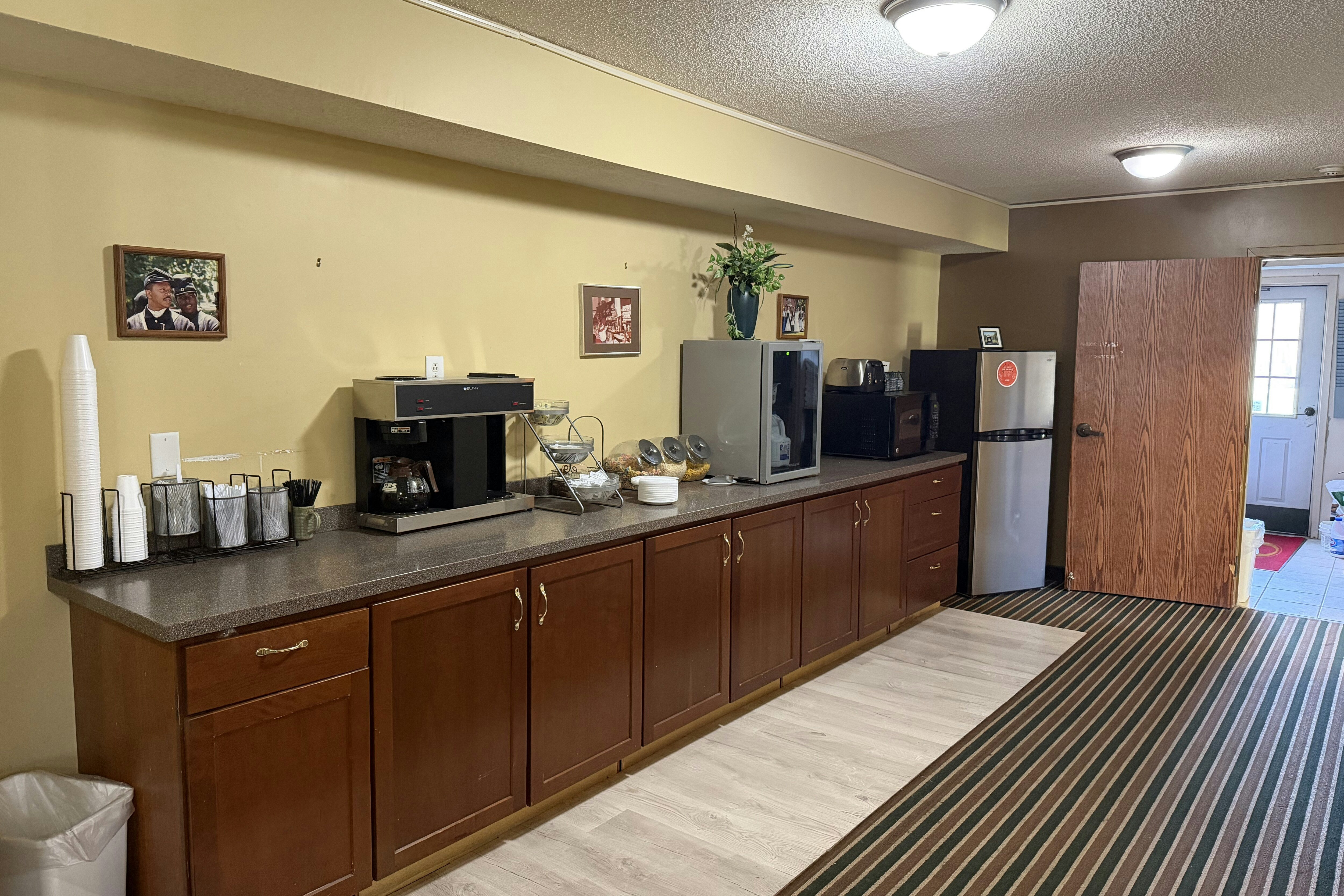 Econo Lodge Rockville 14/75