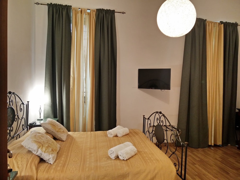 Rome Center Rooms 16/44