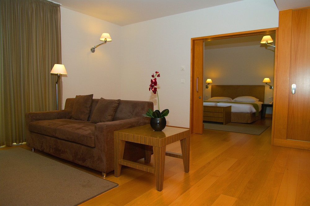 Hotel Golden Residence Madeira 35/75