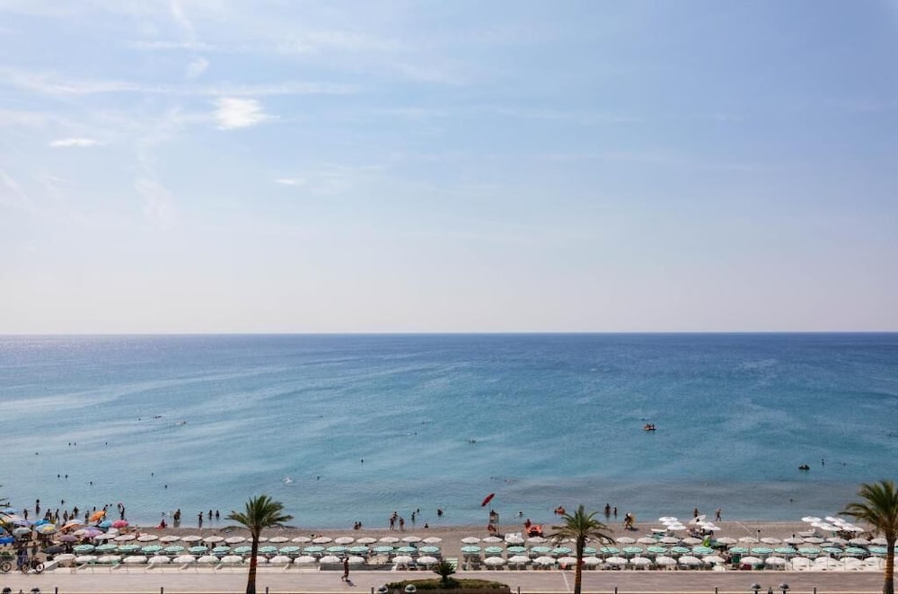 Grand Hotel Pietra Ligure 18/20