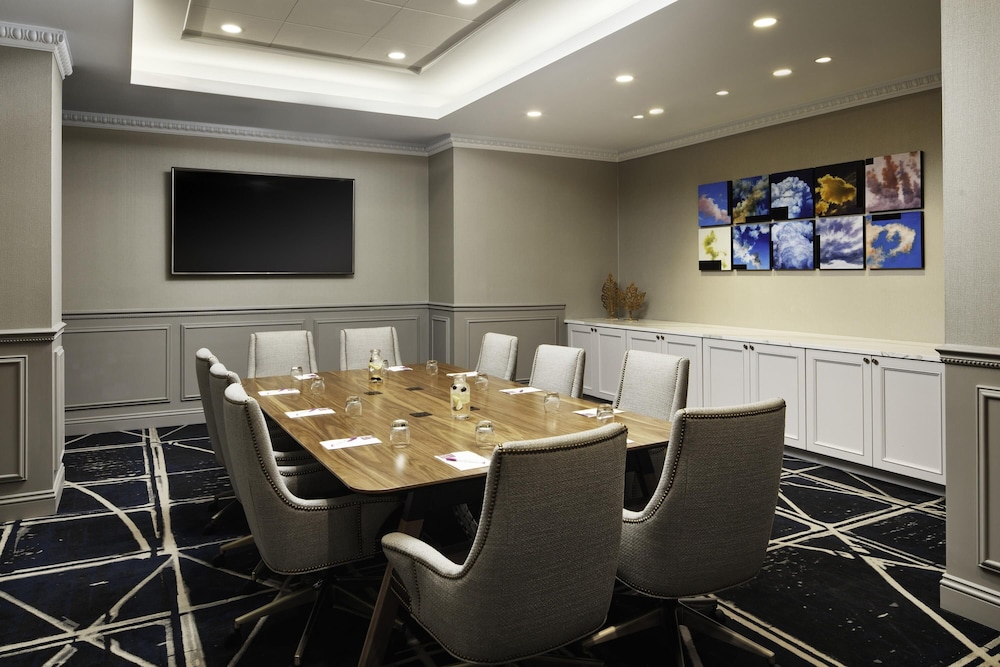 Hyatt Place Knoxville/Downtown 55/72