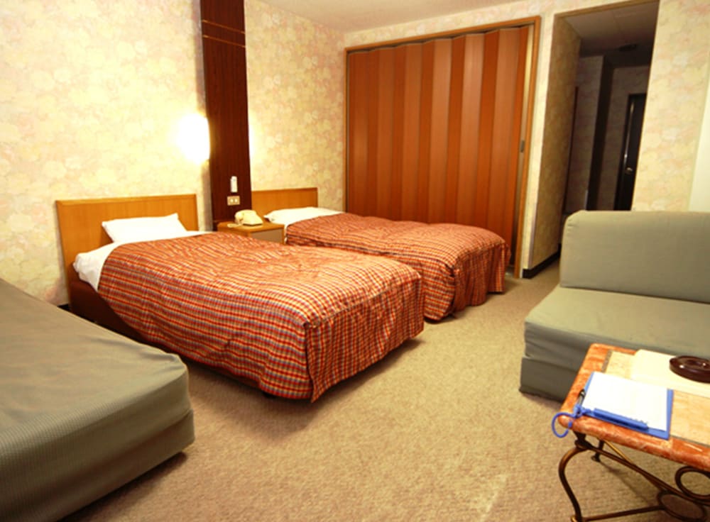 Shiga Grand Hotel 9/50