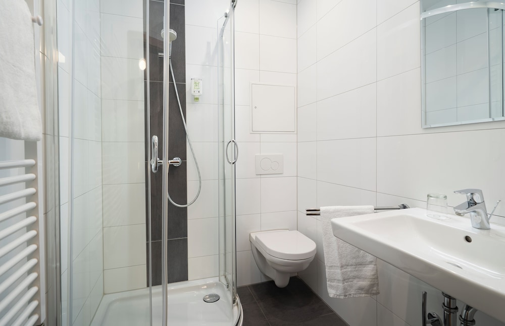 ates Hotel Lampertheim 21/21