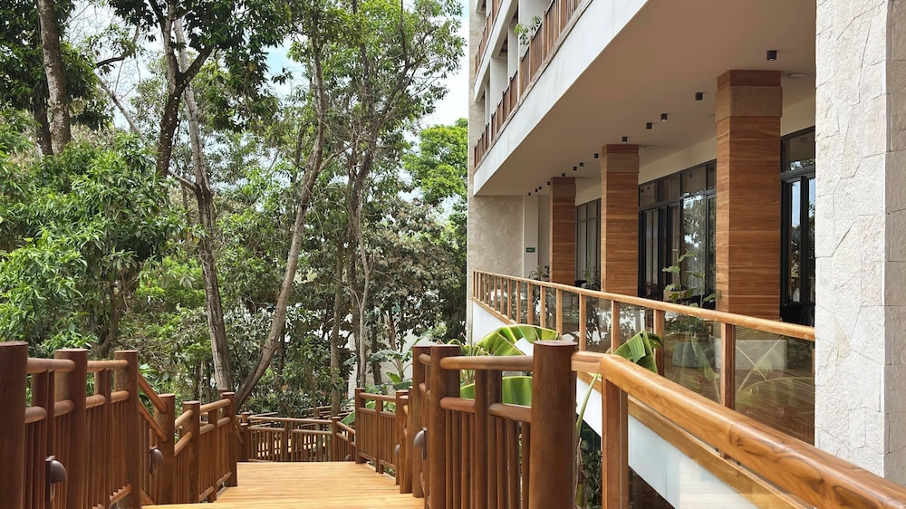 Hotel Mundo Maya Palenque 3/50