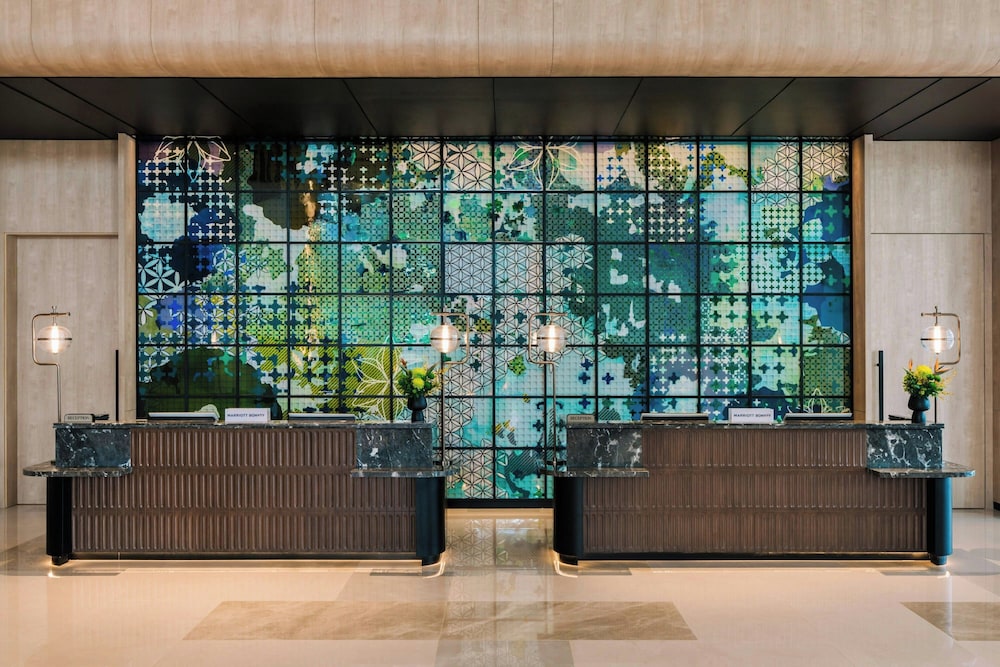 Iconic Marjorie Hotel, a Tribute Portfolio Hotel 7/60