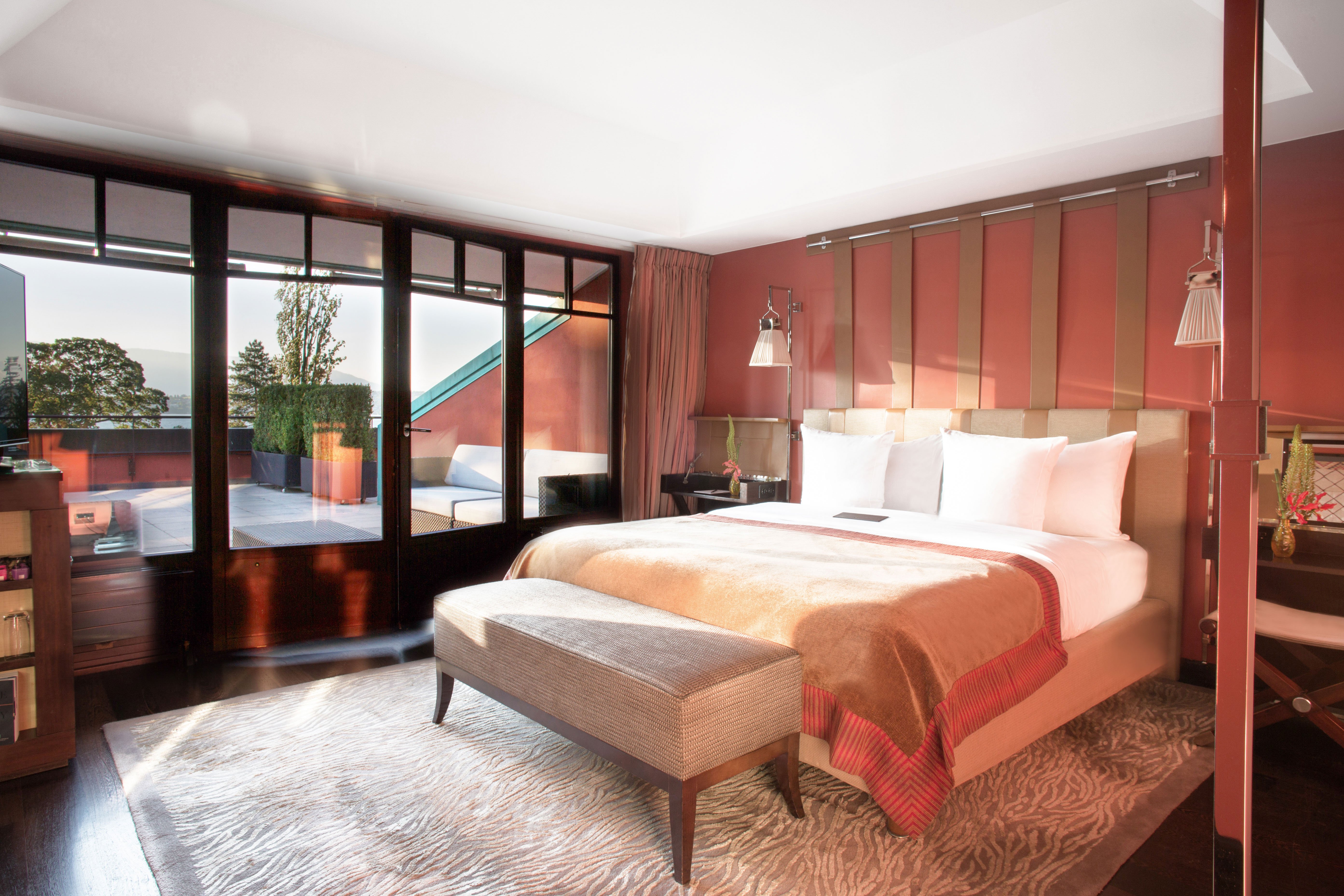 Mont Blanc, Lake, Suite, King Bed