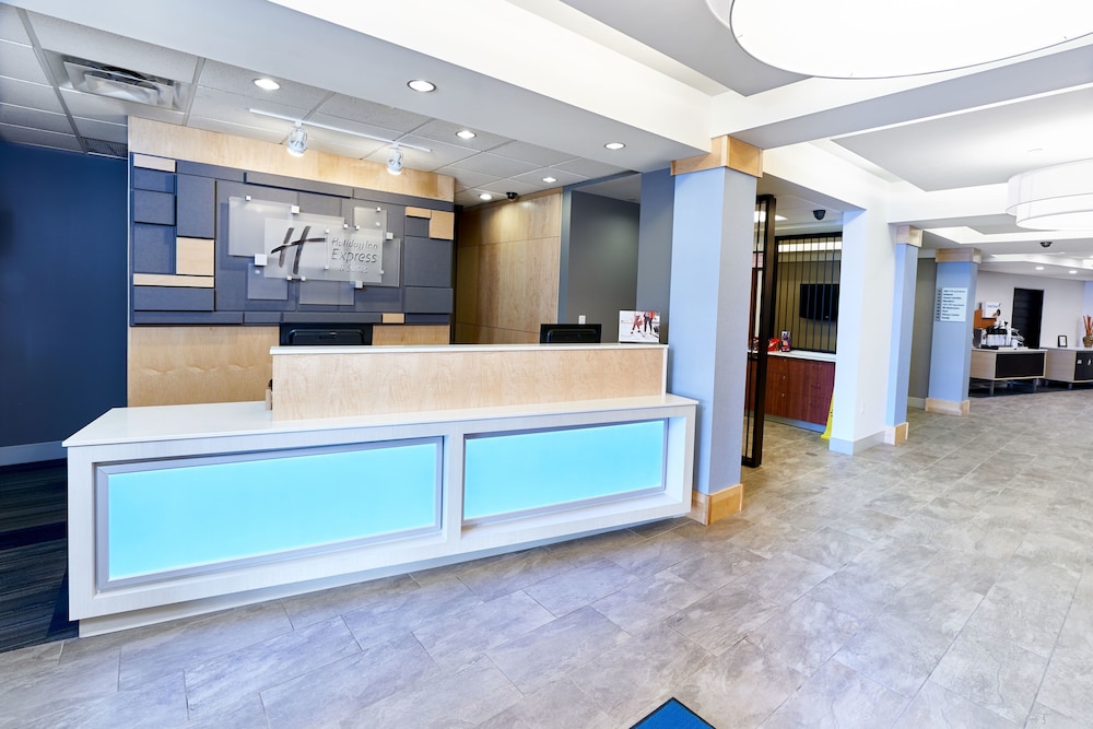 Holiday Inn Express Suites Dieppe Airport 5/63