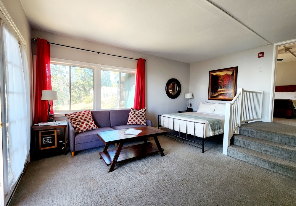 The Sky View Inn 46/67