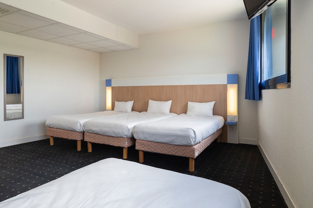 P'TIT DEJ-HOTEL MILLAU 5/31