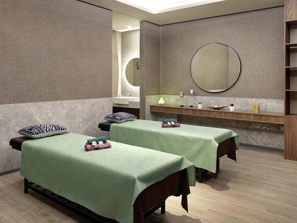 Mercure Bengkulu 32/66