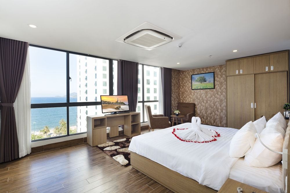 Smile Hotel Nha Trang 5/30