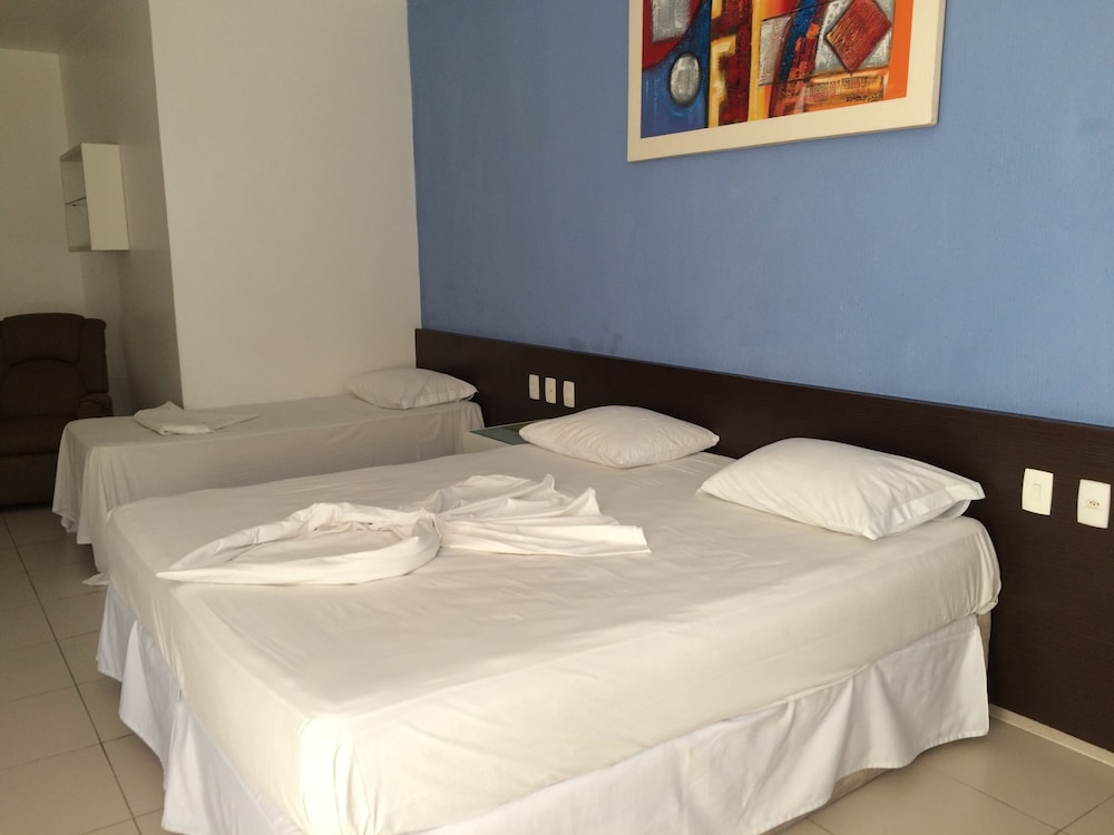 Room, Quadruple