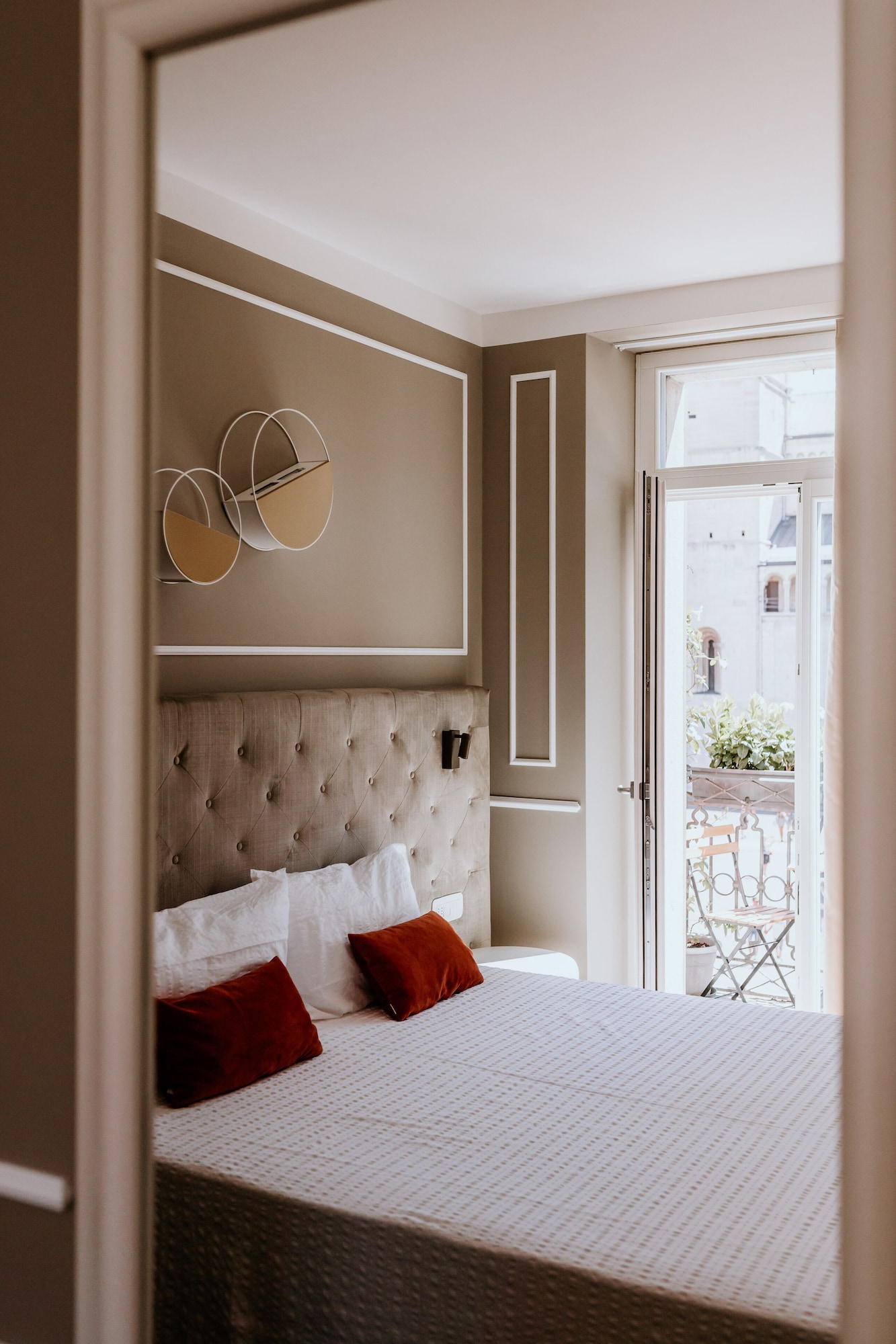 DELUXE, CITY VIEW, BALCONY